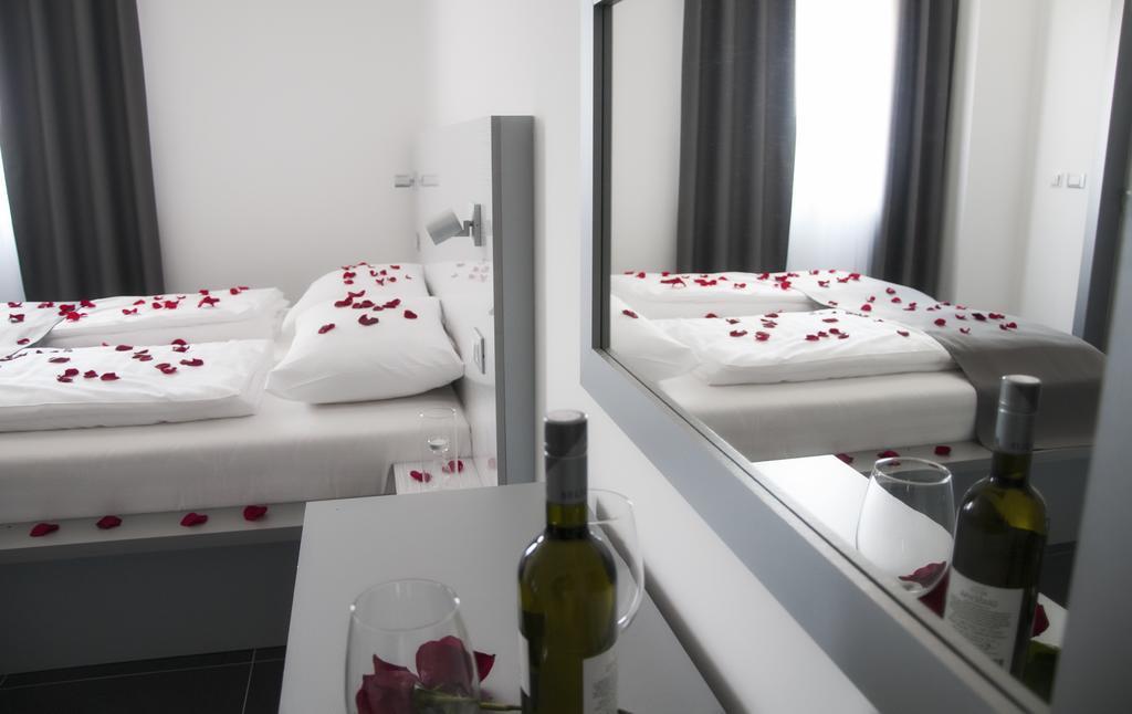 Apartment Whitehouse Makarska