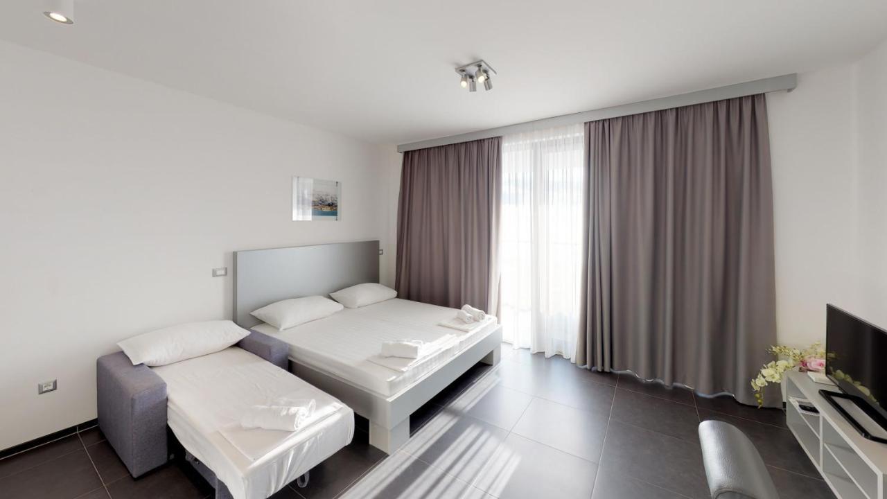 Whitehouse Apartment *